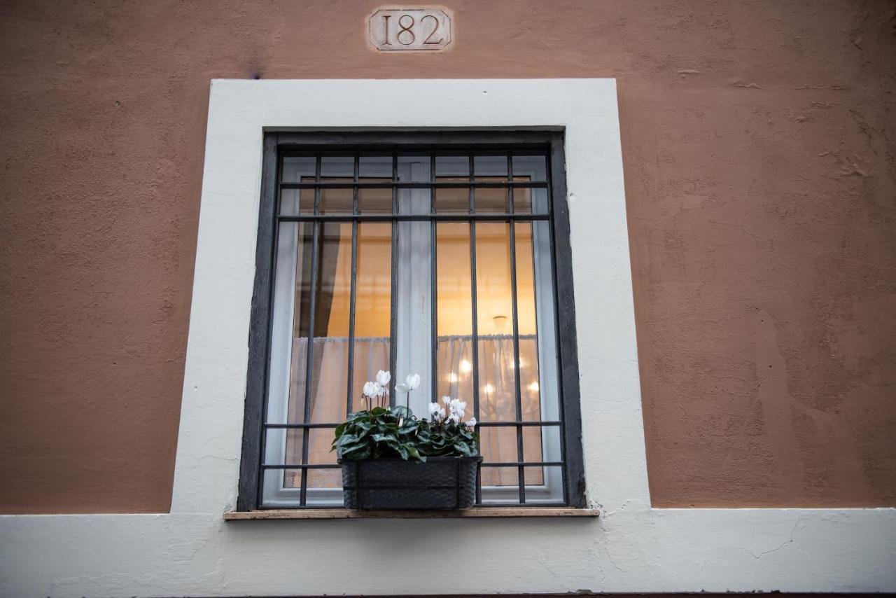 Sweet Arco Farnese Roma